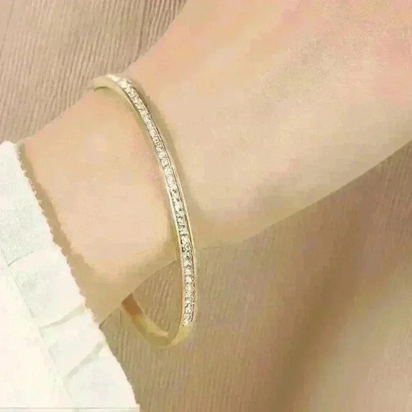 Golden Inlaid Zircon Rhinestones Bangle - Picture 2 of 8